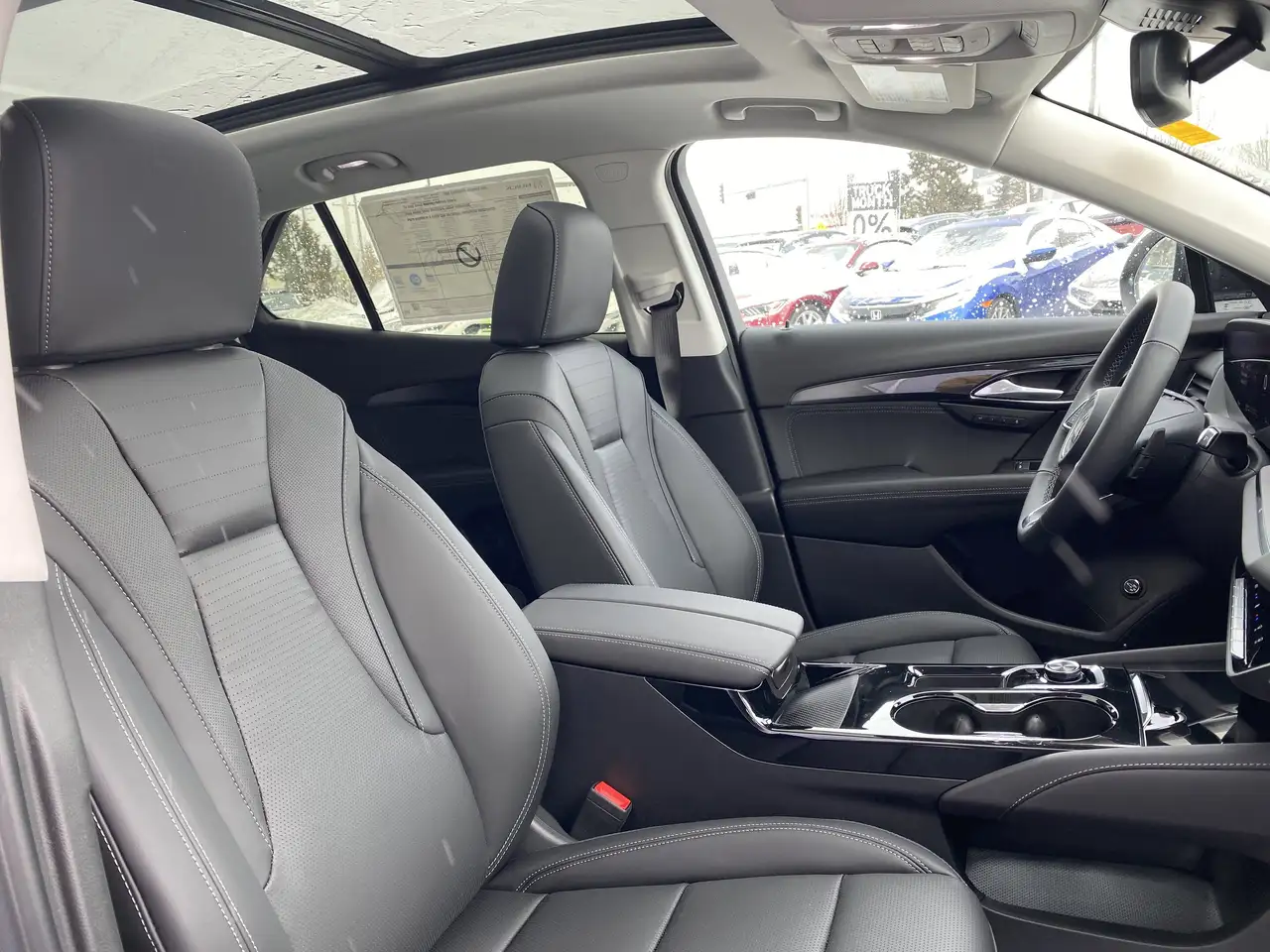 Buick Envision photo Buick Envision