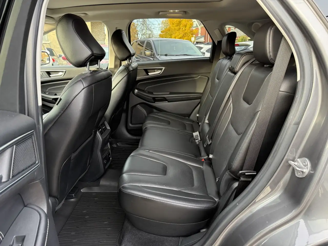 Ford Edge снимка Ford Edge