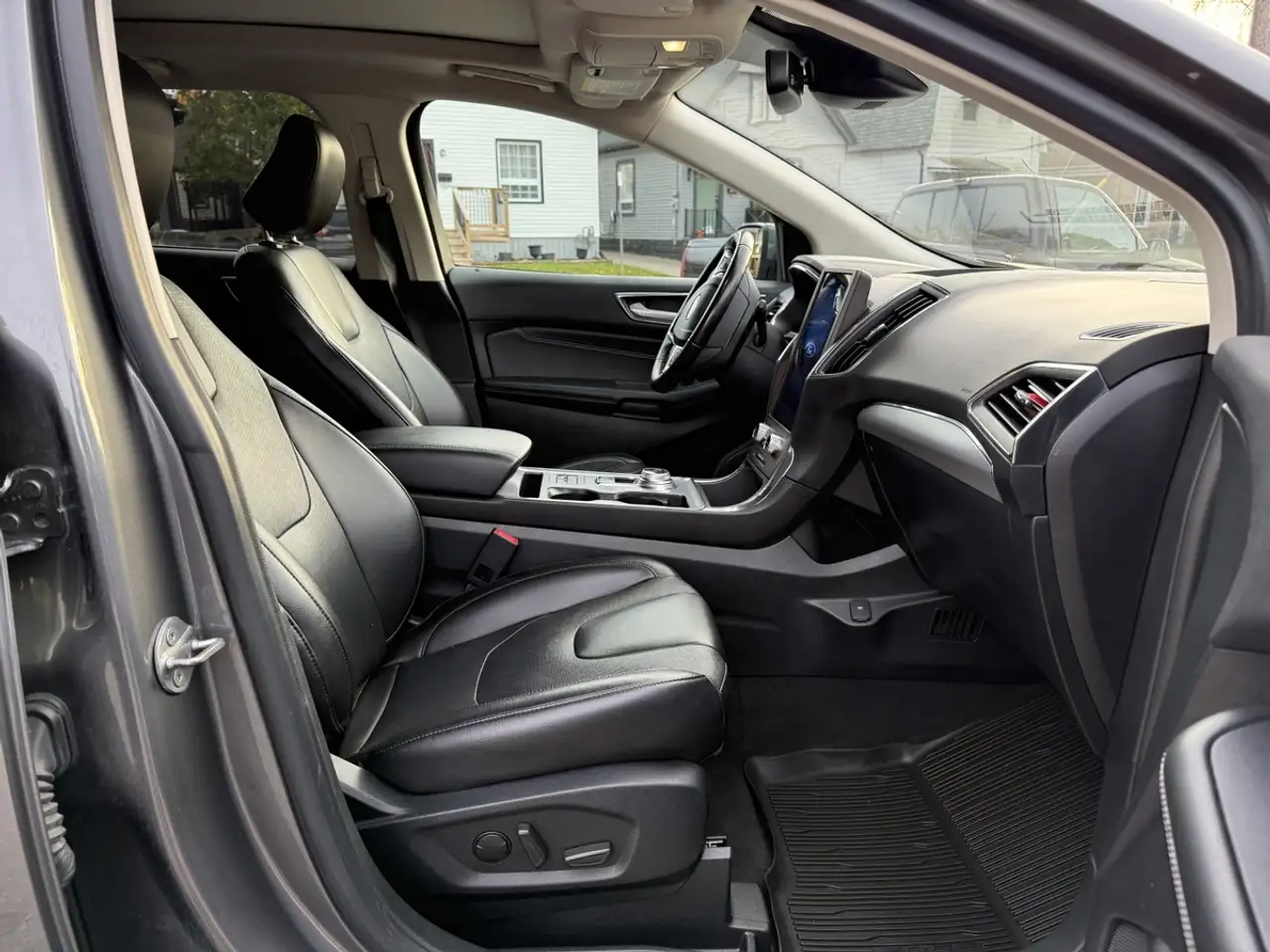 Ford Edge снимка Ford Edge