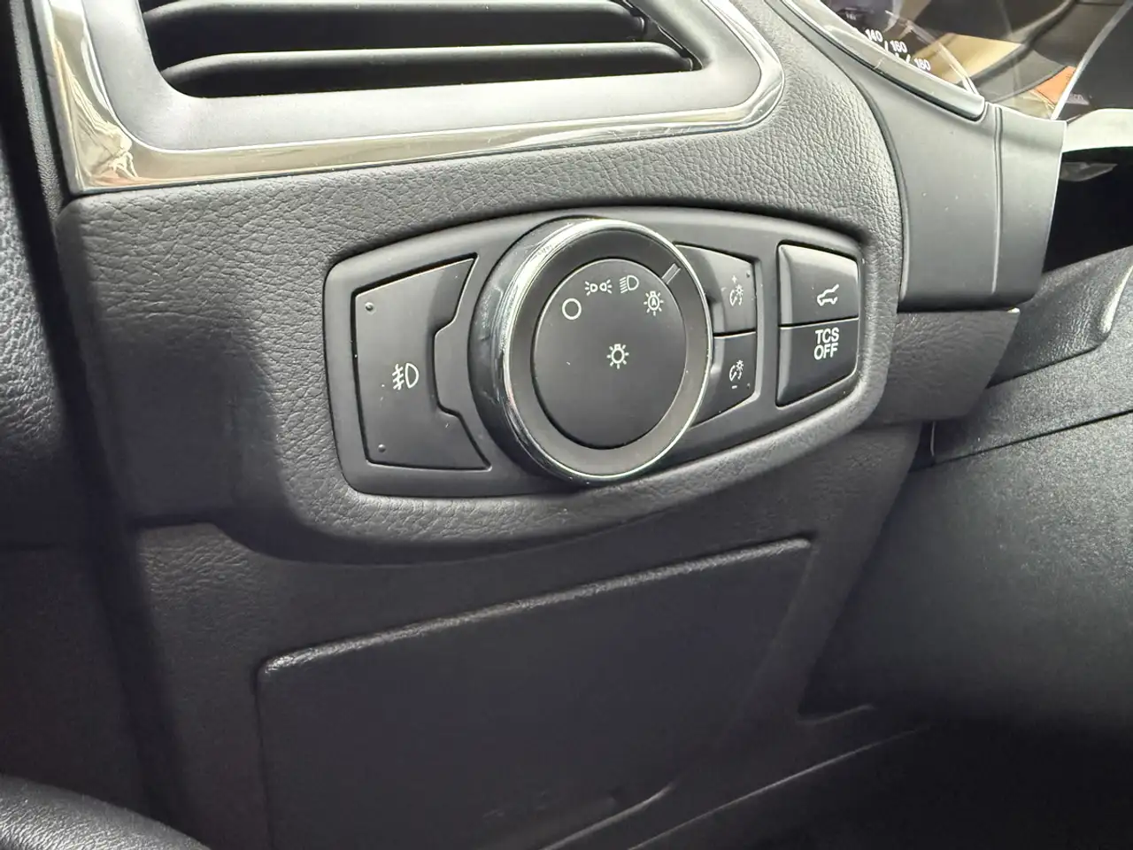 Ford Edge снимка Ford Edge