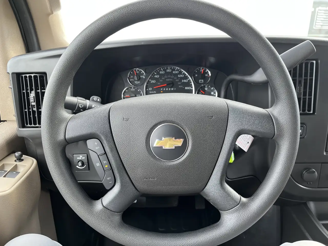 Chevrolet Express 2500 снимка Chevrolet Express 2500