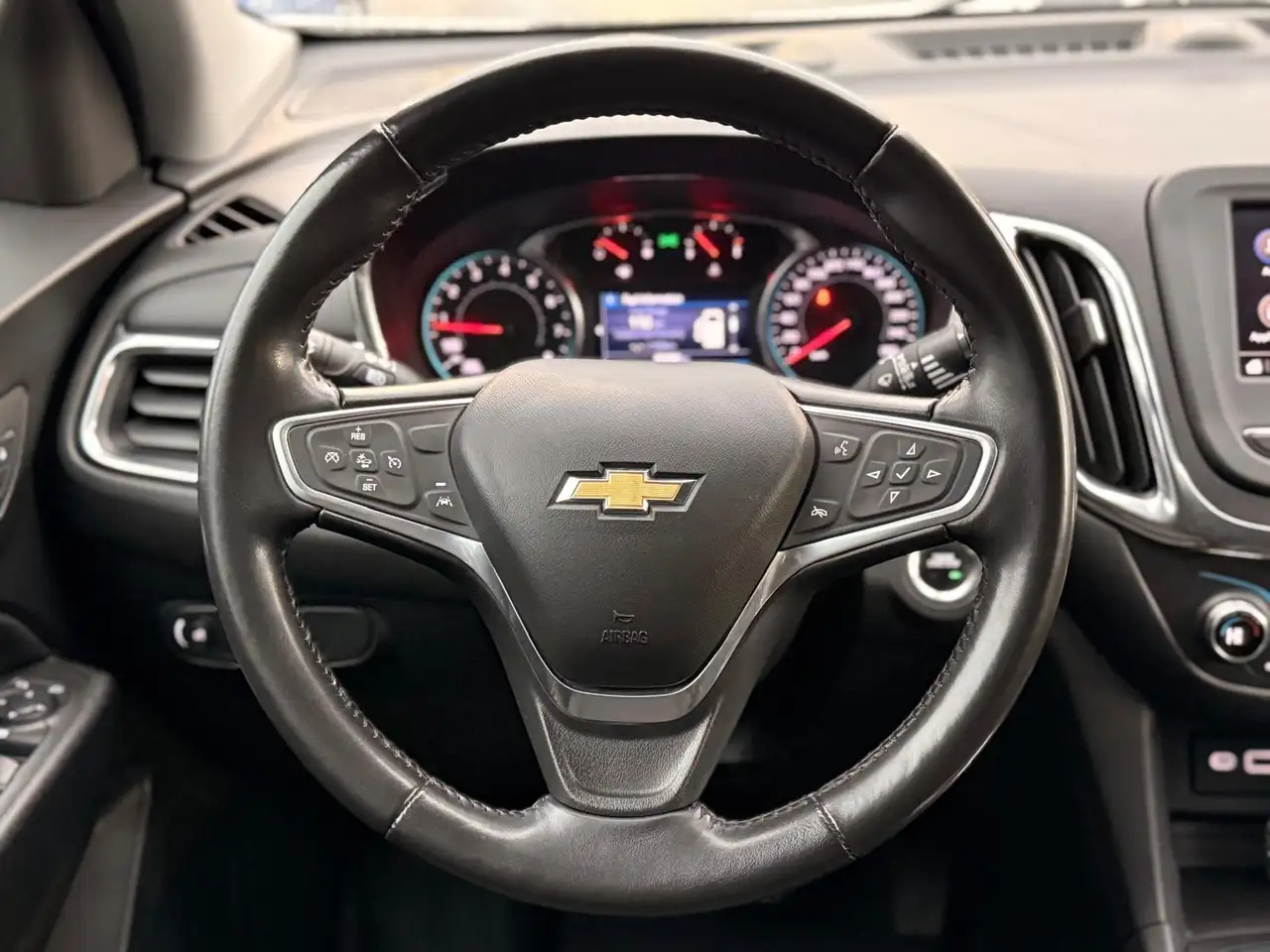 Chevrolet Equinox снимка Chevrolet Equinox