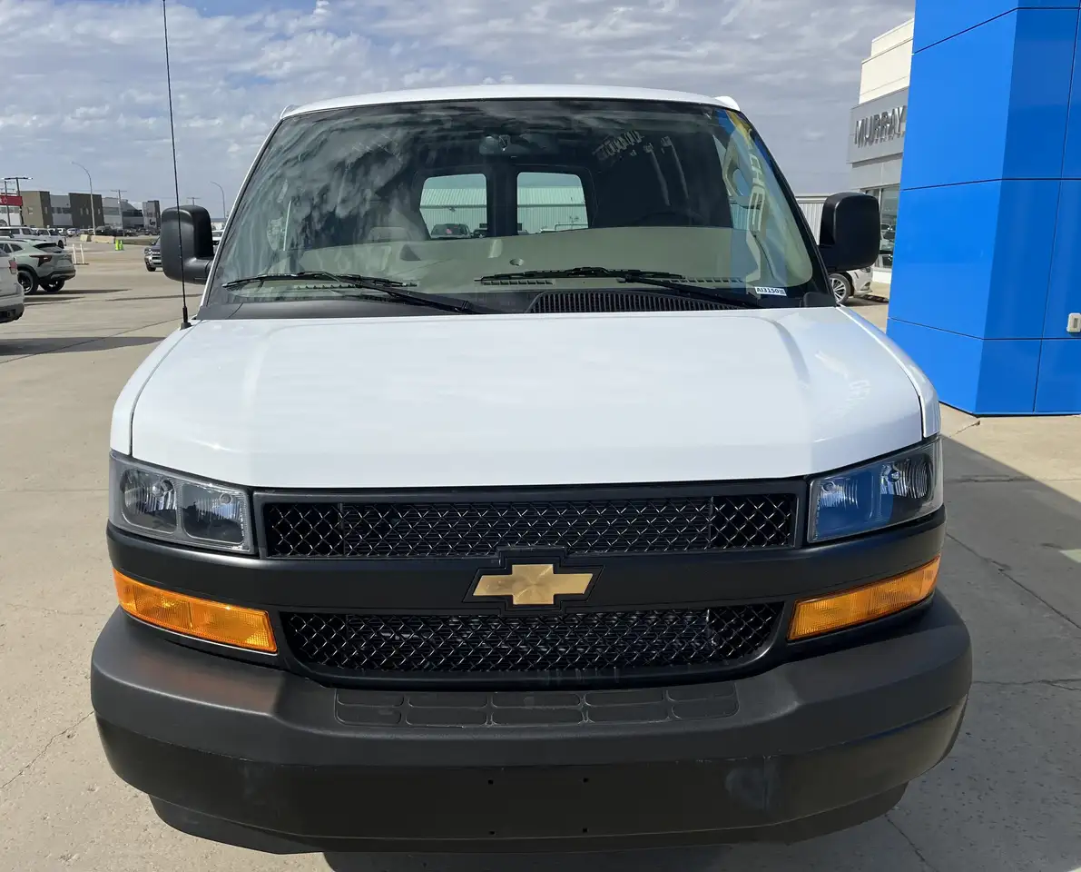 Chevrolet Express 2500 снимка Chevrolet Express 2500