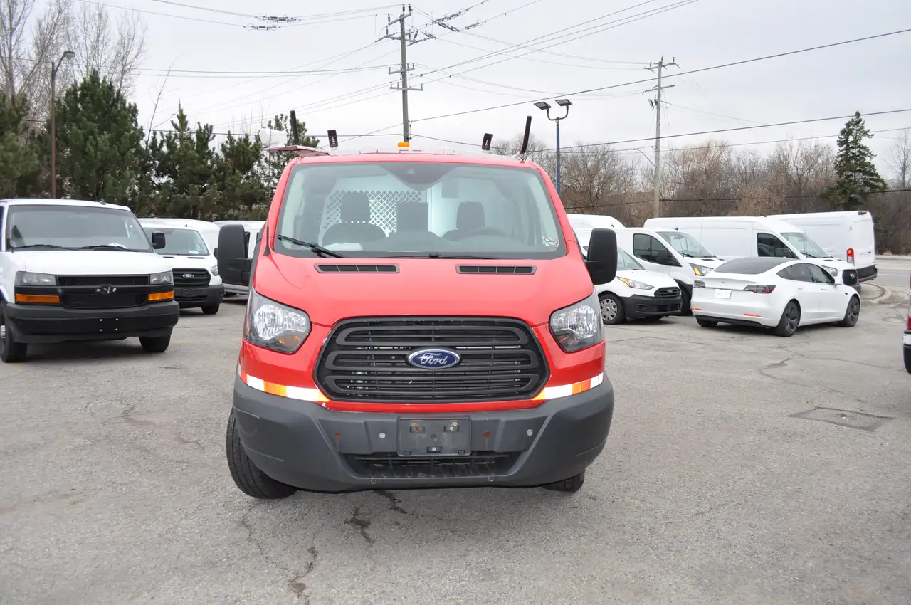 Ford Transit снимка Ford Transit