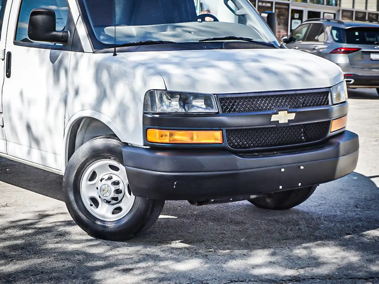 2023 Chevrolet Express 2500