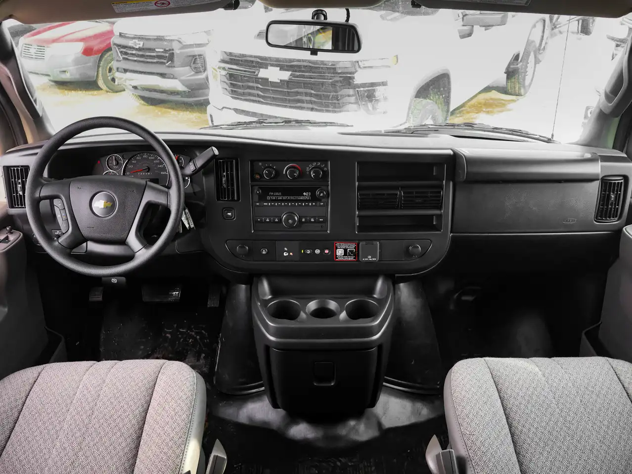 Chevrolet Express 2500 снимка Chevrolet Express 2500