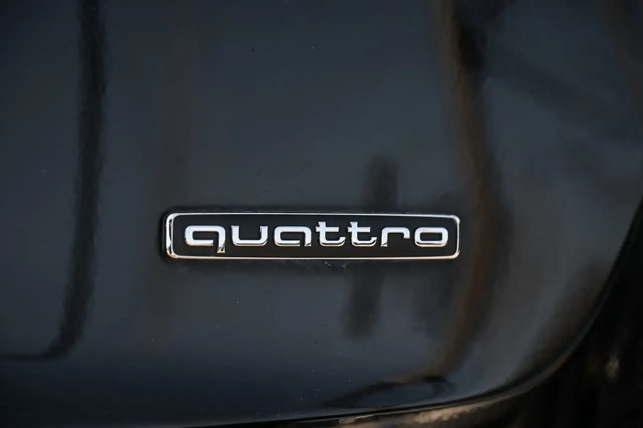 Audi Q5 снимка Audi Q5