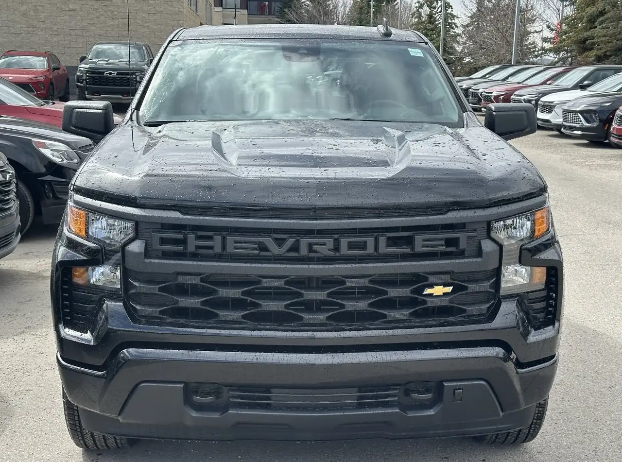 Chevrolet Silverado 1500 снимка Chevrolet Silverado 1500