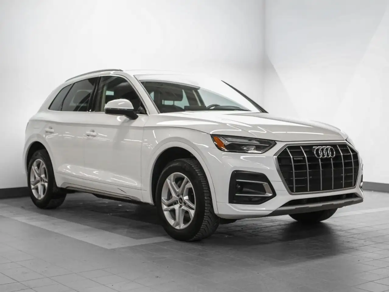 Audi Q5 снимка Audi Q5