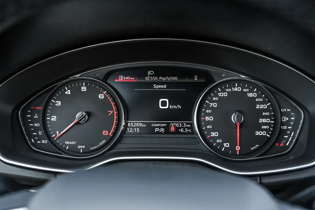 Audi Q5 снимка Audi Q5