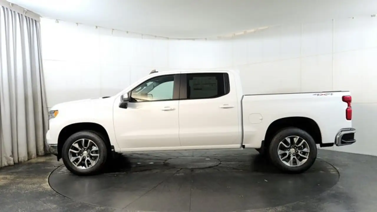 Chevrolet Silverado 1500 photo Chevrolet Silverado 1500