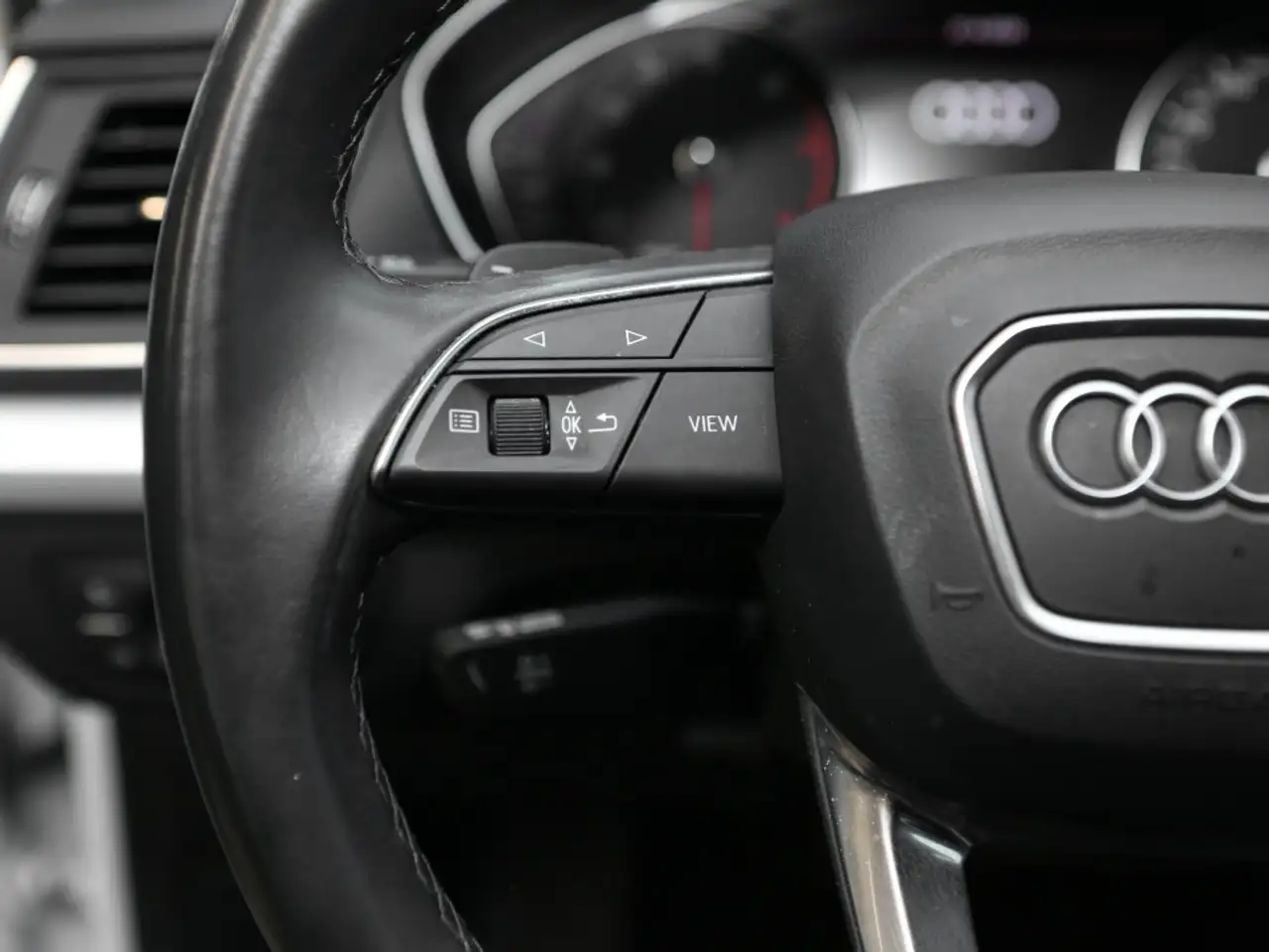 Audi Q5 снимка Audi Q5