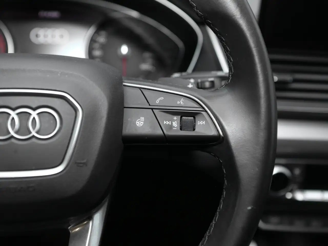 Audi Q5 снимка Audi Q5