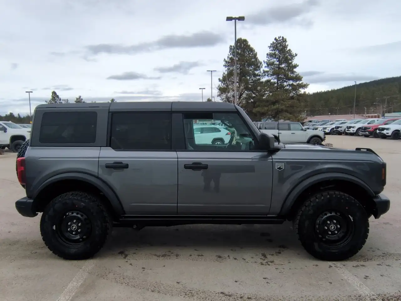 Ford Bronco снимка Ford Bronco