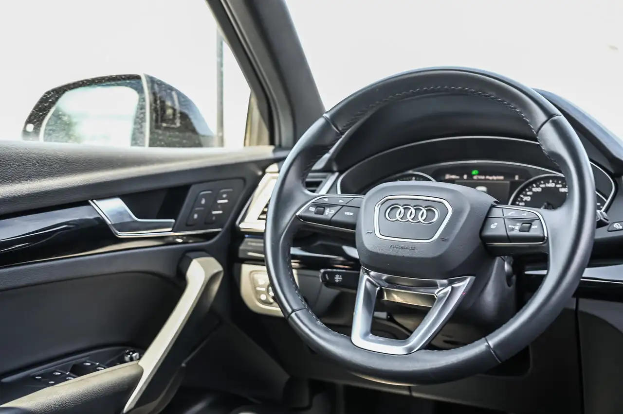 Audi Q5 снимка Audi Q5