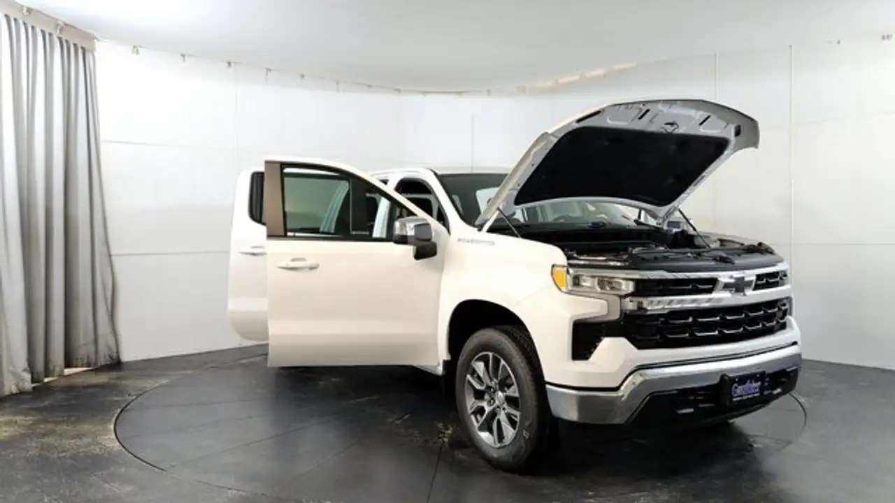 Chevrolet Silverado 1500 photo Chevrolet Silverado 1500