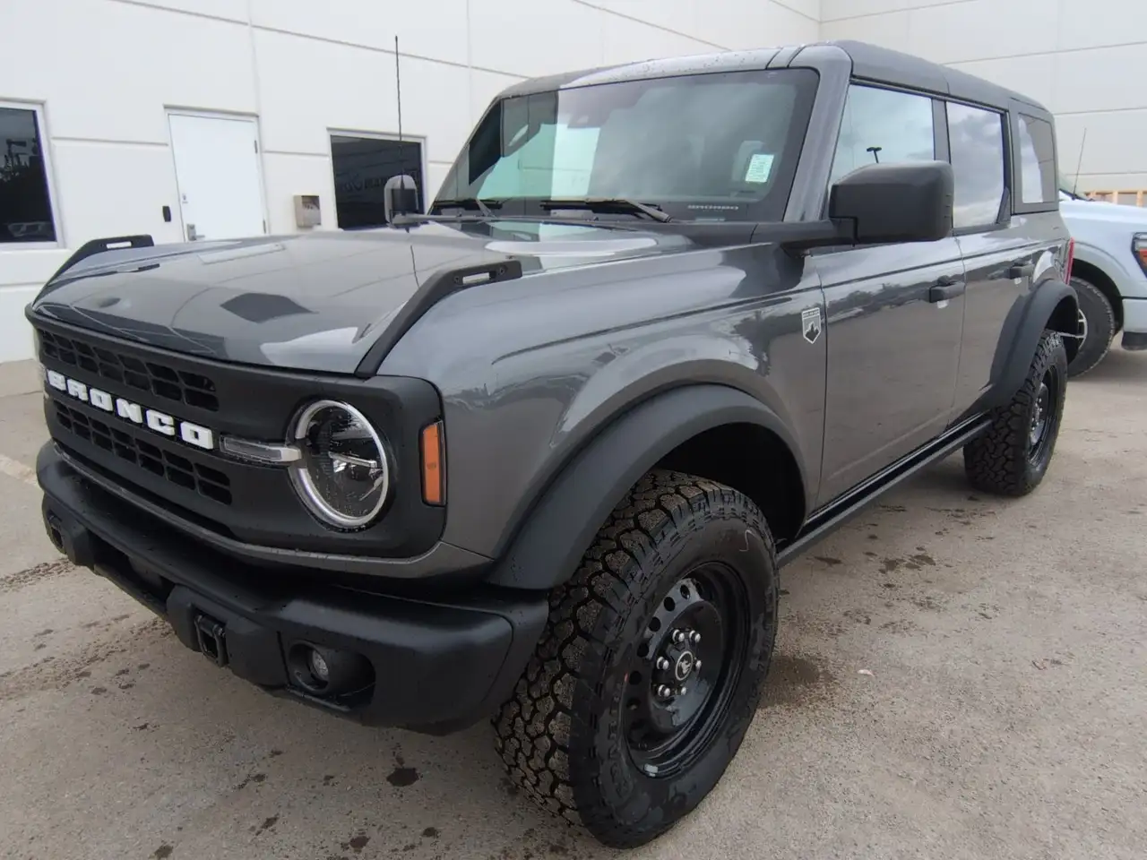 Ford Bronco снимка Ford Bronco