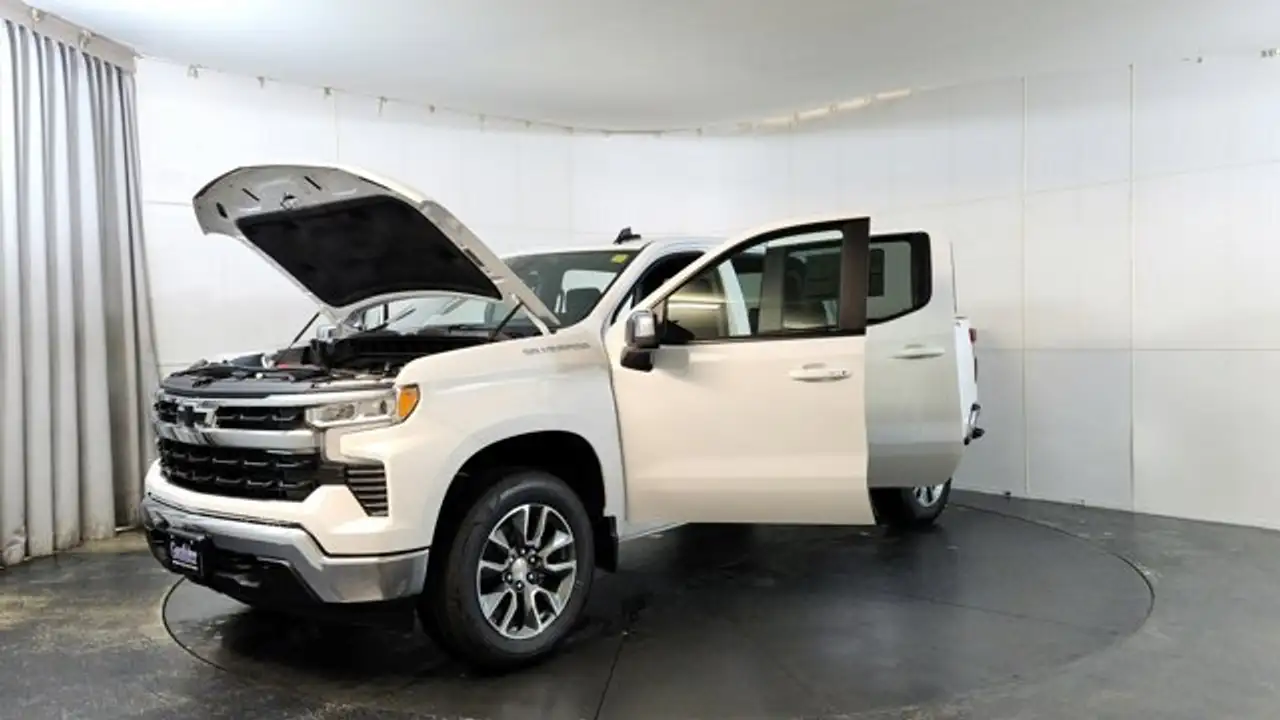 Chevrolet Silverado 1500 photo Chevrolet Silverado 1500