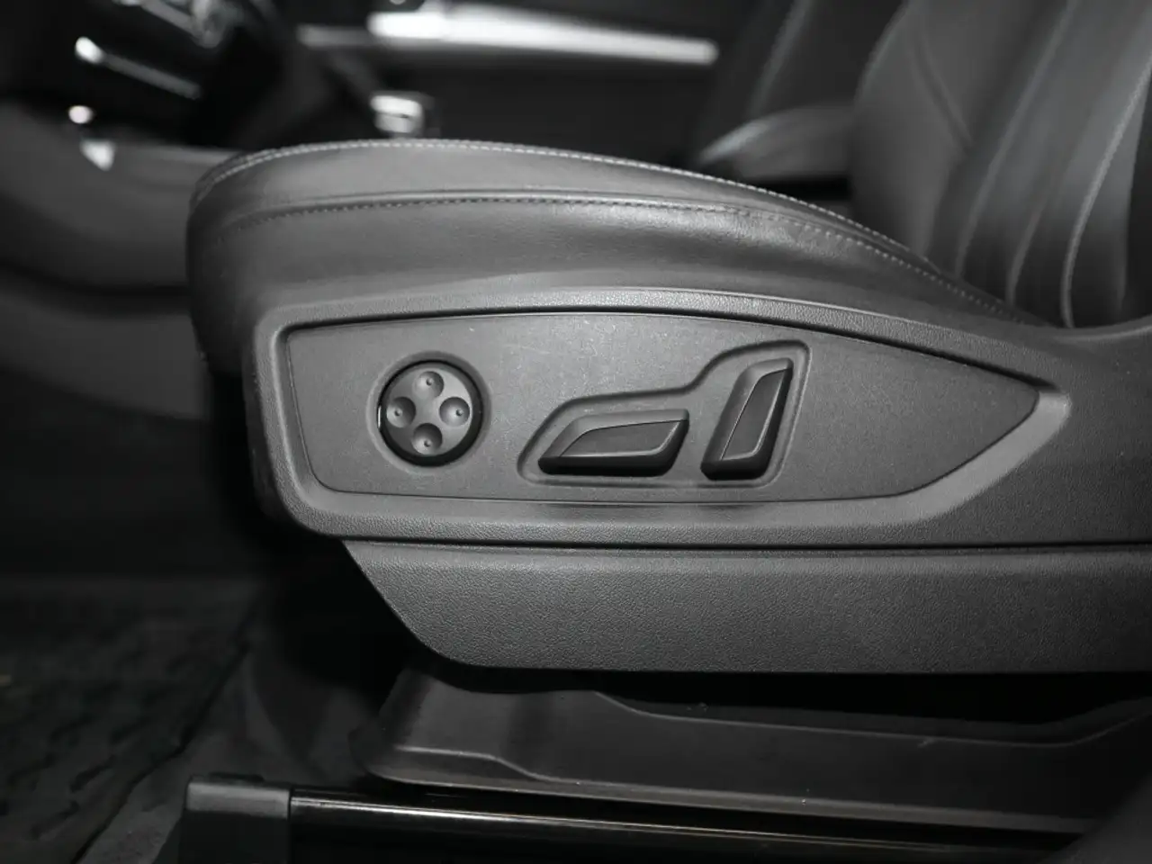 Audi Q5 снимка Audi Q5