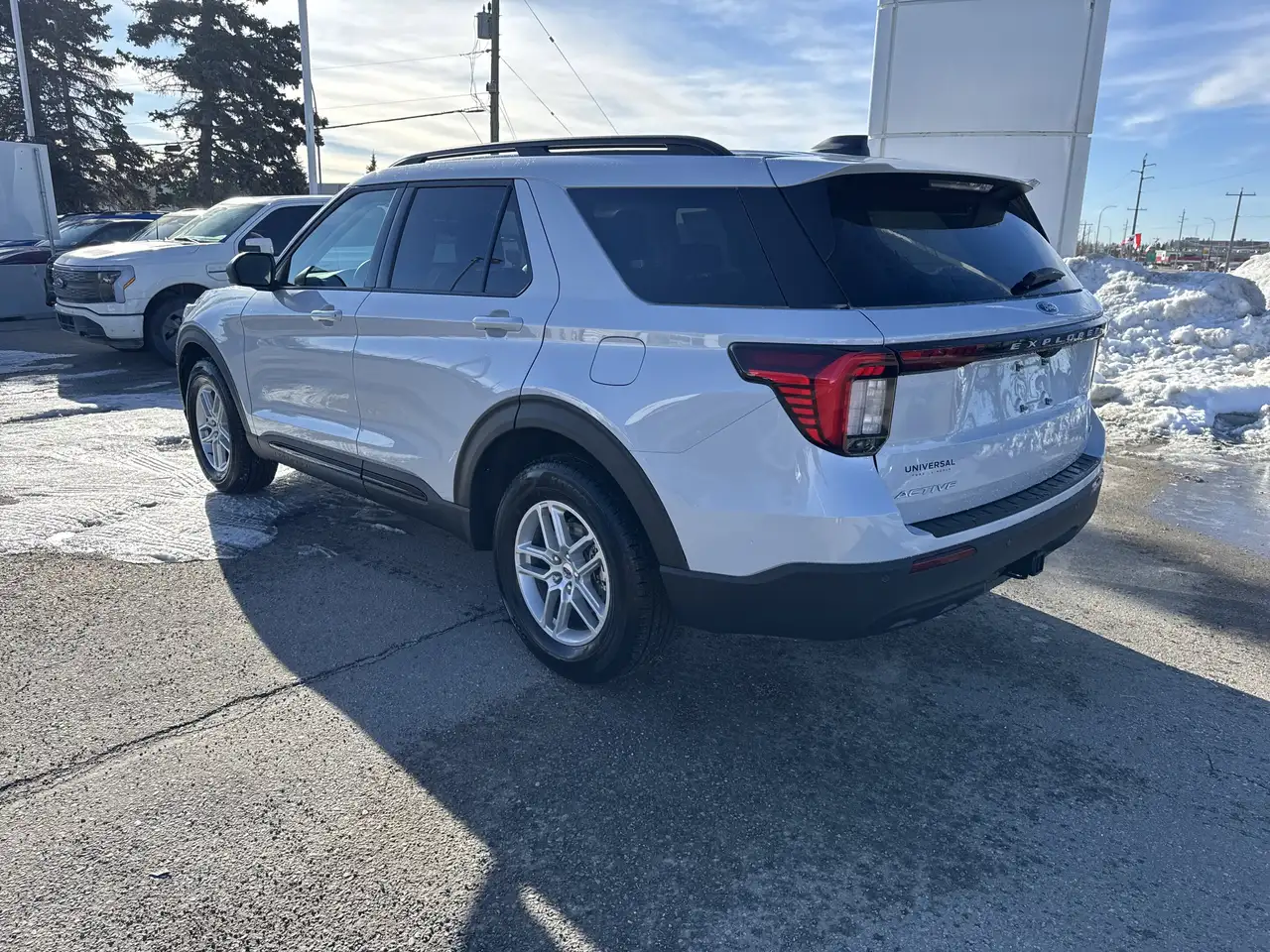 Ford Explorer снимка Ford Explorer