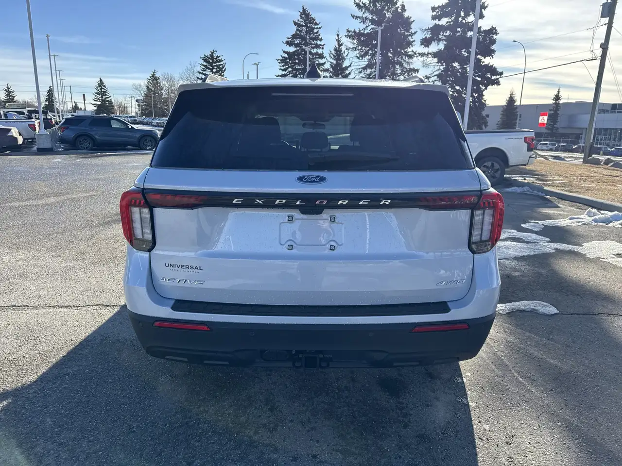 Ford Explorer снимка Ford Explorer