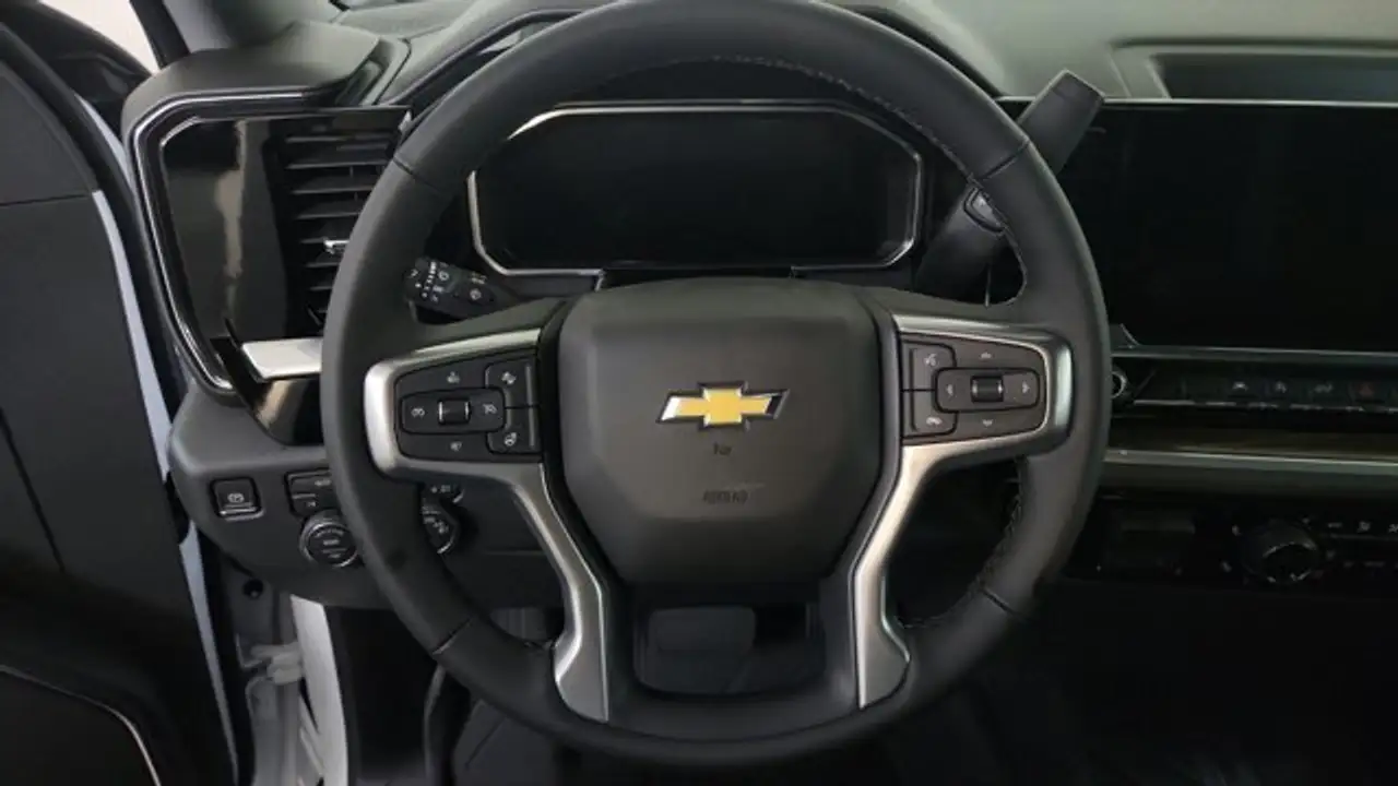 Chevrolet Silverado 1500 photo Chevrolet Silverado 1500