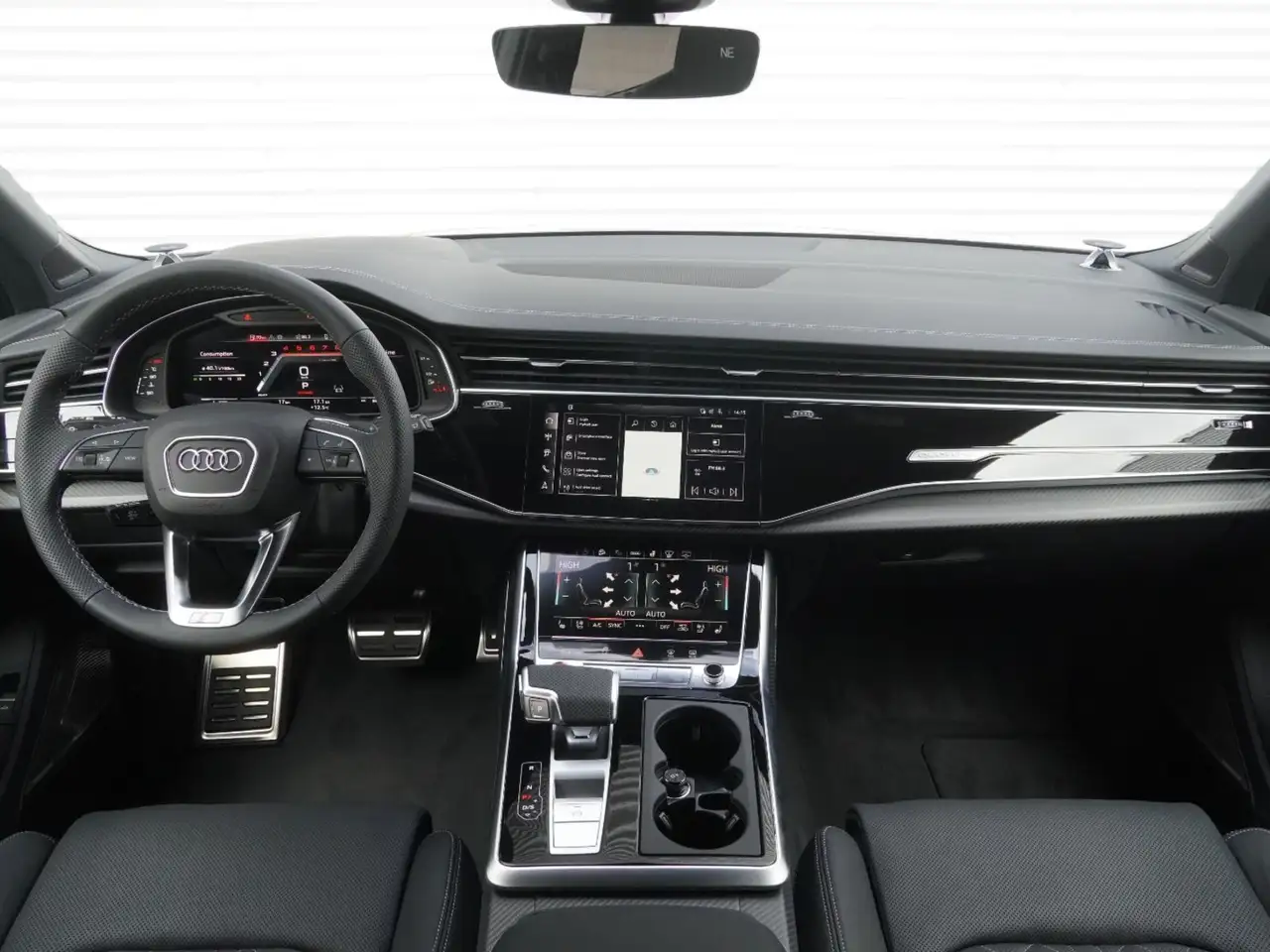 Audi SQ7 photo Audi SQ7