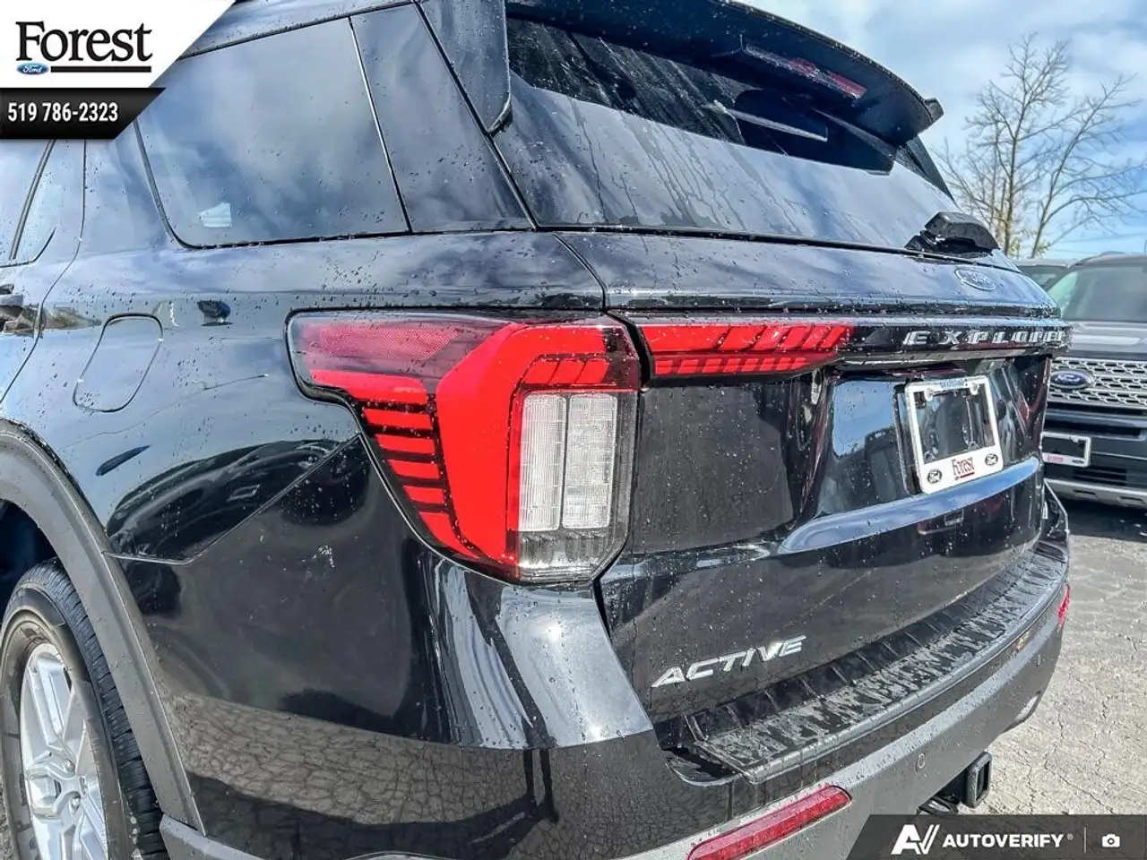 Ford Explorer photo Ford Explorer