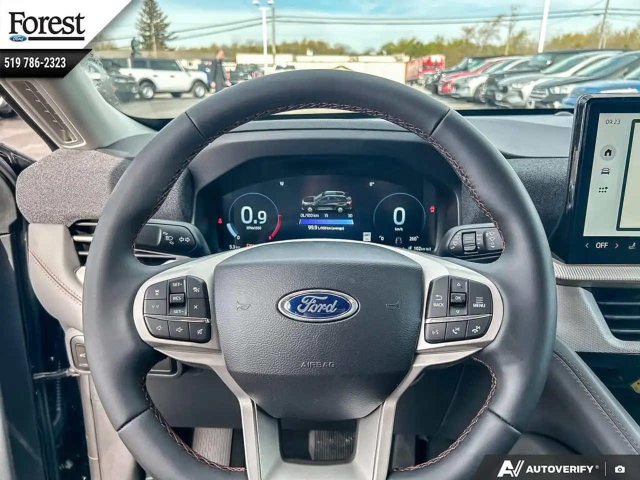 Ford Explorer photo Ford Explorer