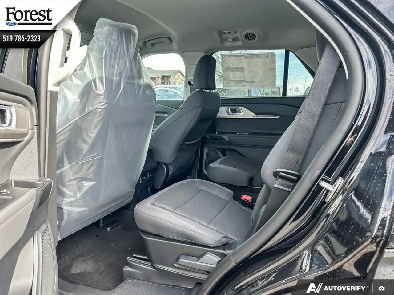 Ford Explorer photo Ford Explorer
