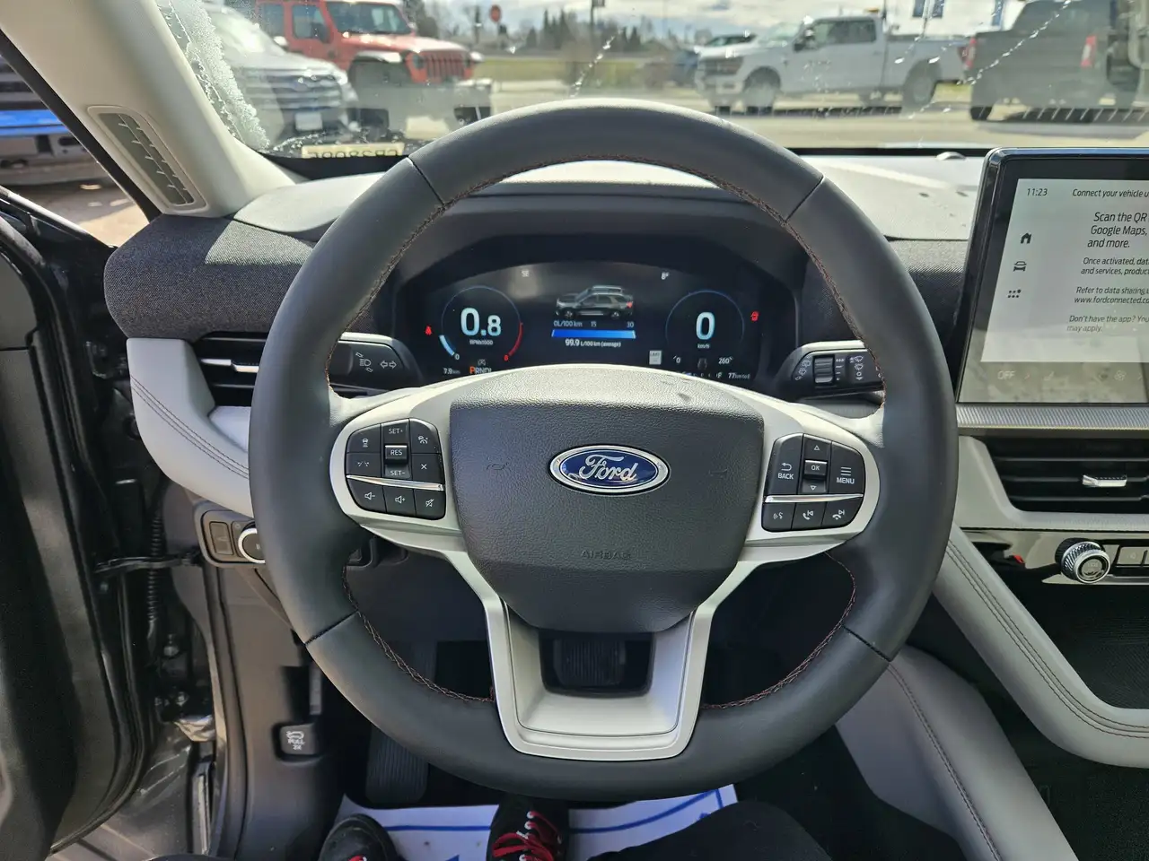 Ford Explorer photo Ford Explorer