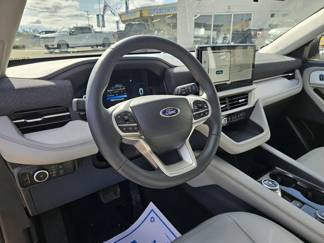 Ford Explorer photo Ford Explorer