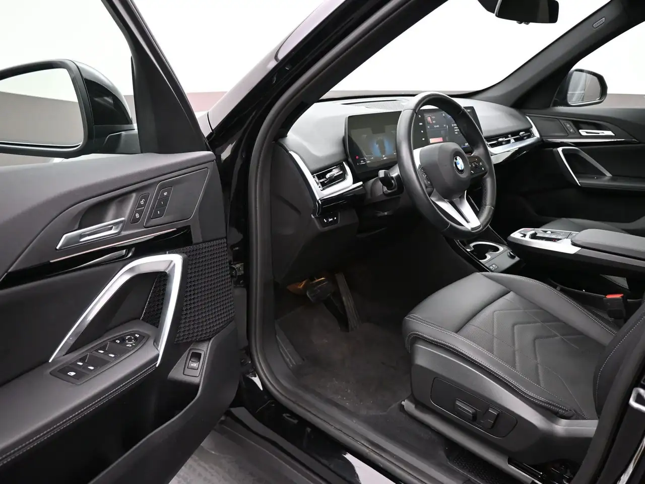 BMW X1 снимка BMW X1