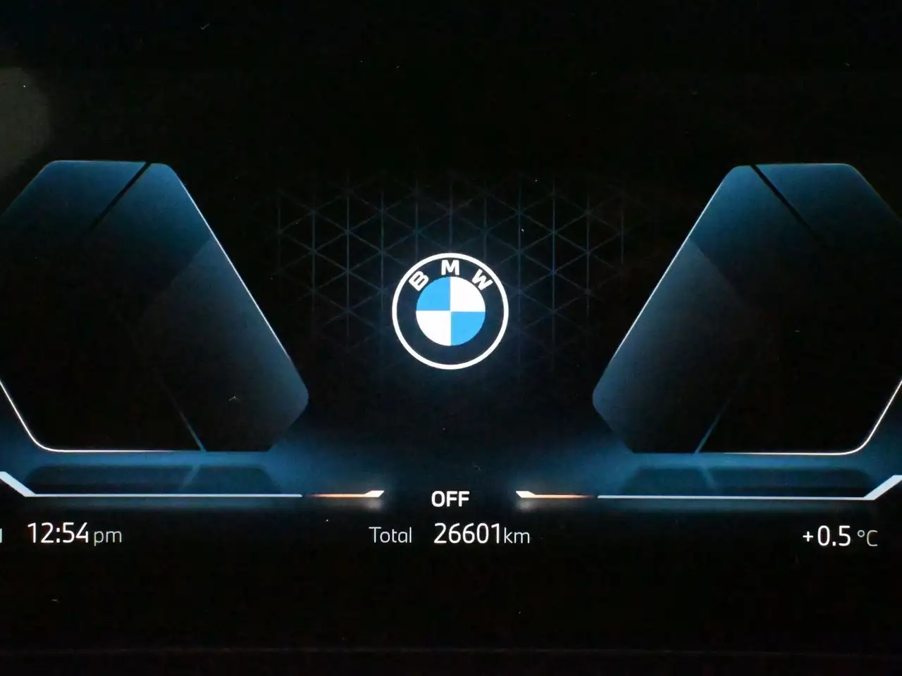 BMW X1 снимка BMW X1