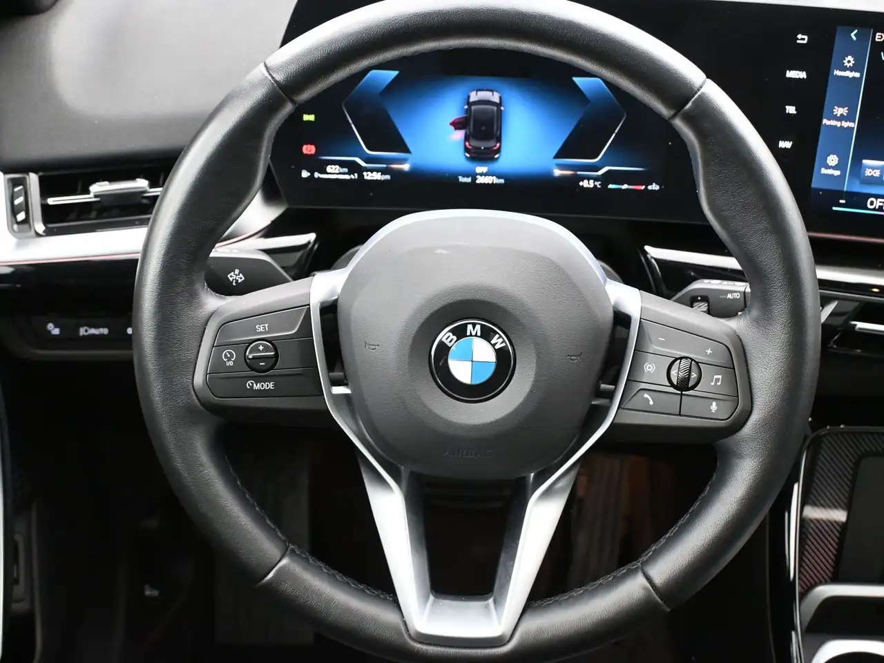 BMW X1 снимка BMW X1