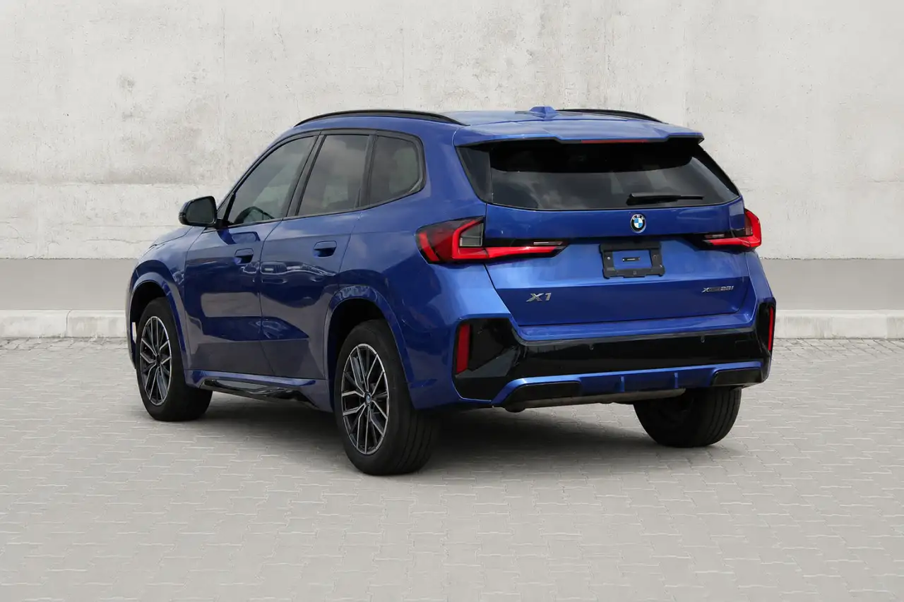 BMW X1 photo BMW X1