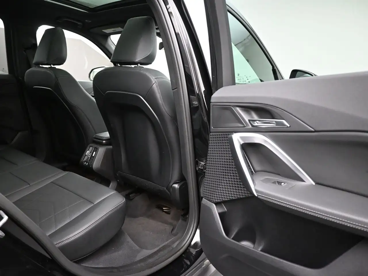 BMW X1 снимка BMW X1