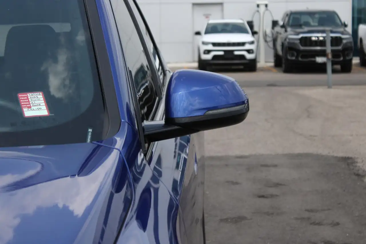 BMW X1 photo BMW X1