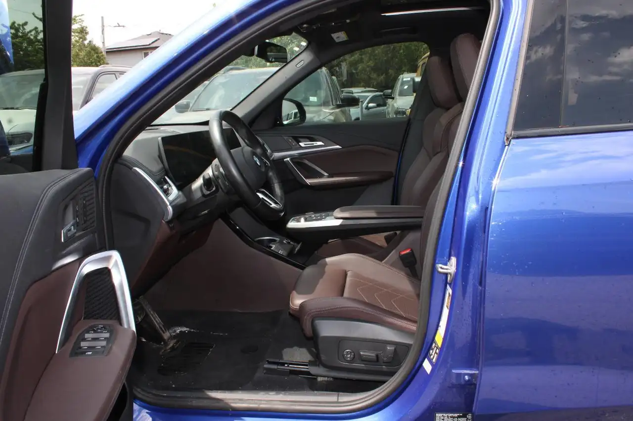 BMW X1 photo BMW X1