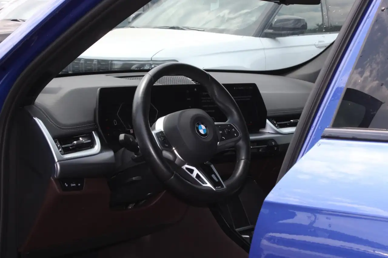 BMW X1 photo BMW X1