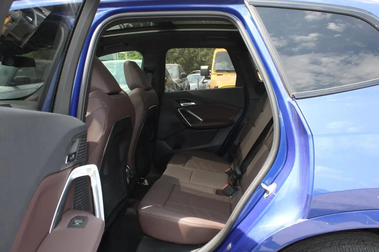 BMW X1 photo BMW X1