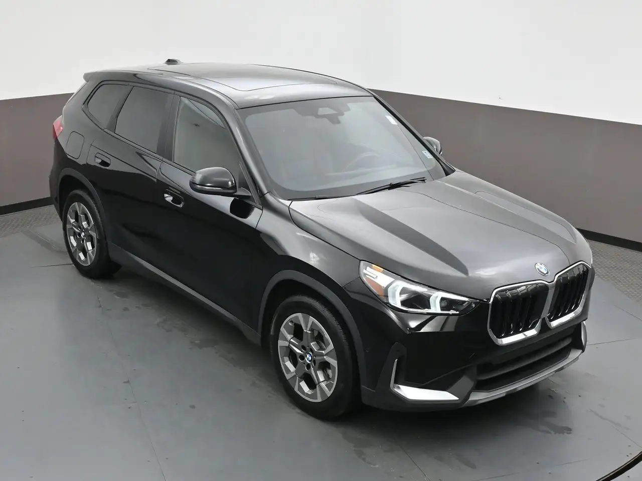 BMW X1 снимка BMW X1