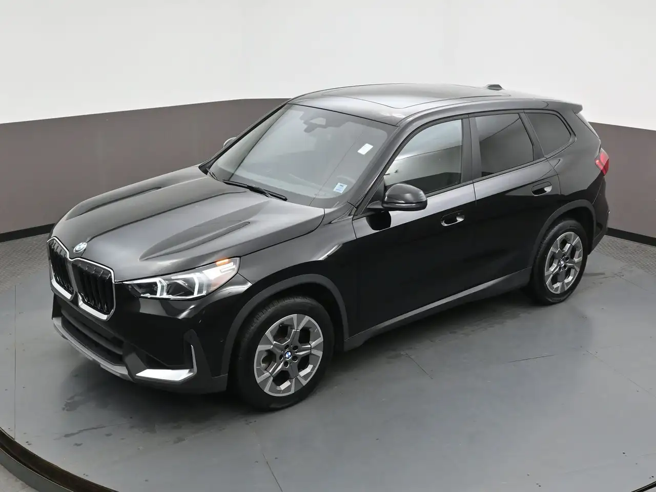 BMW X1 снимка BMW X1