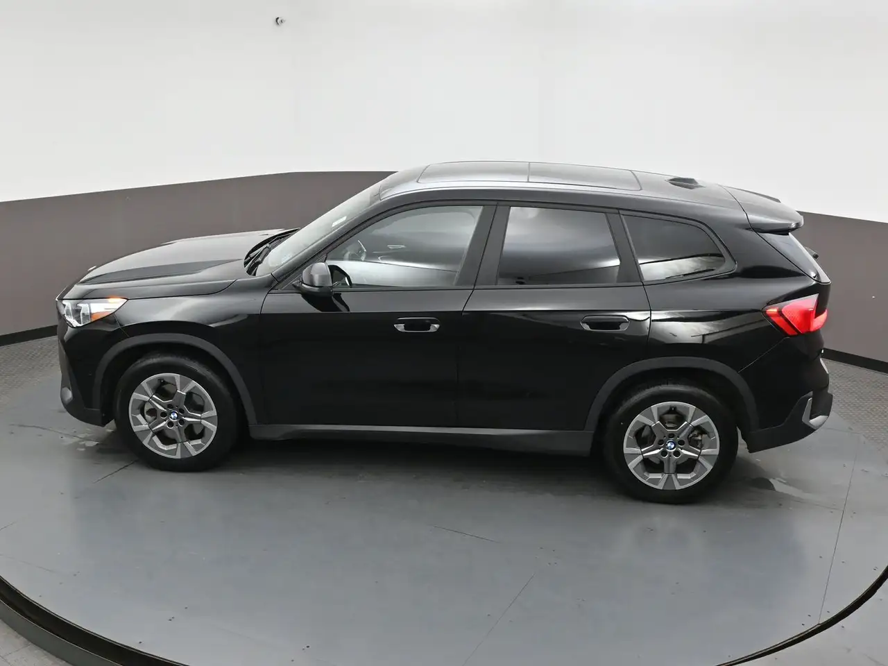 BMW X1 снимка BMW X1