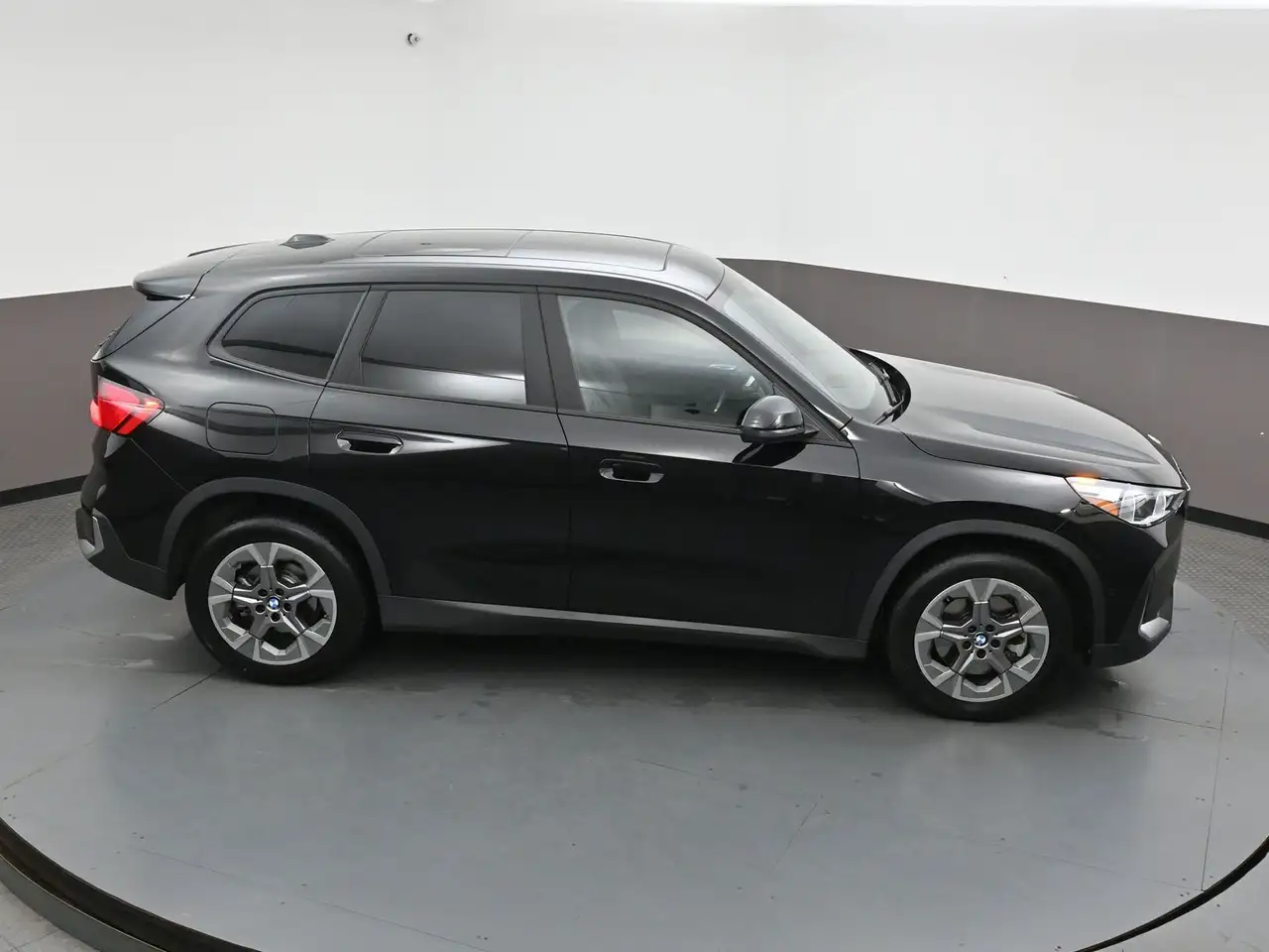 BMW X1 снимка BMW X1