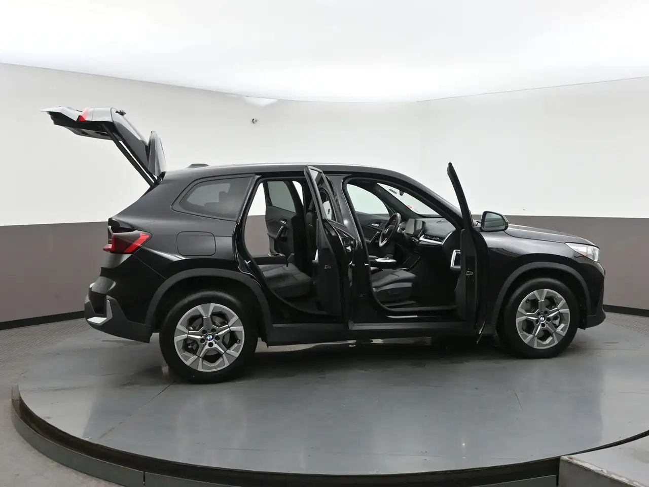BMW X1 снимка BMW X1