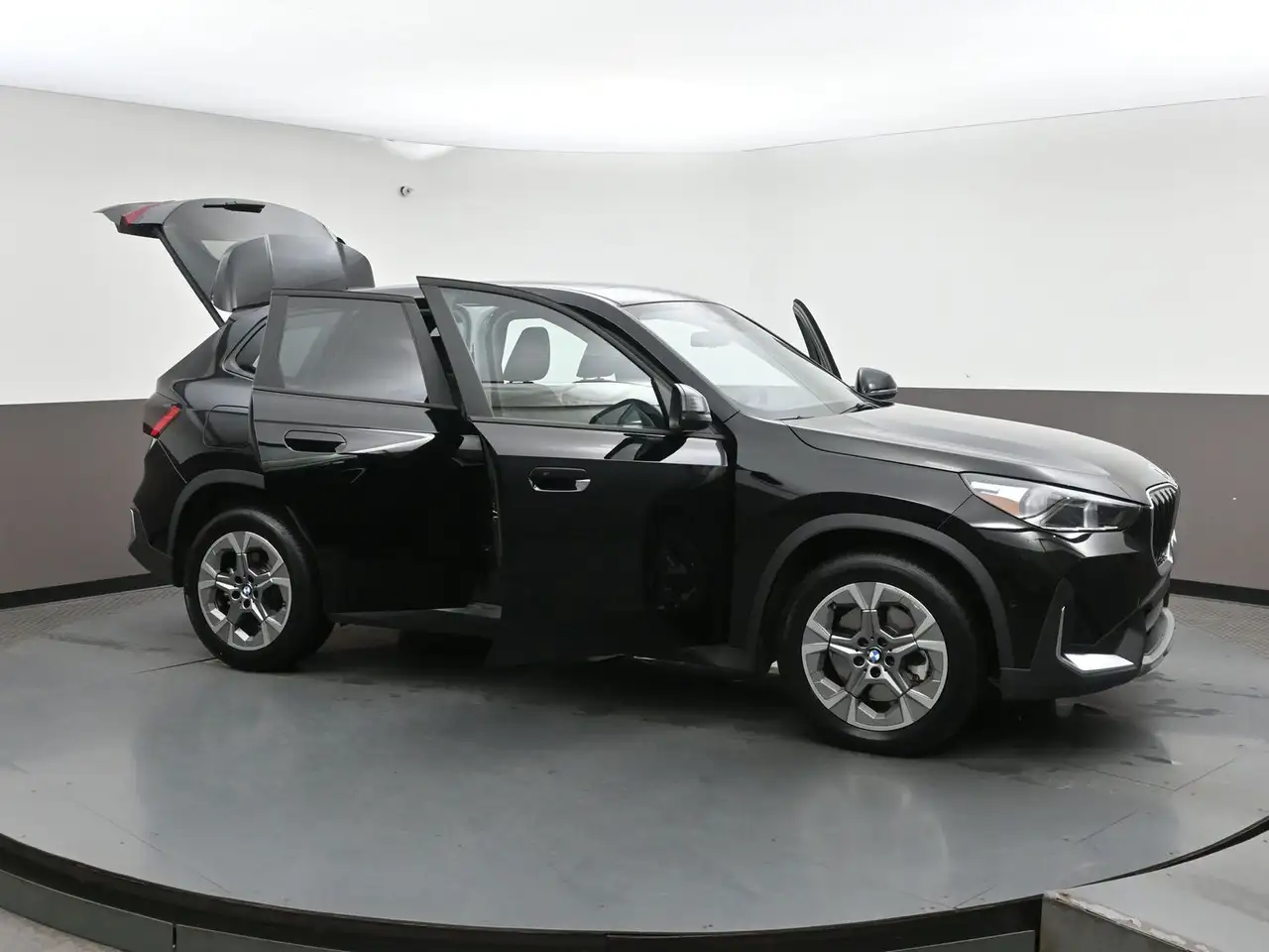 BMW X1 снимка BMW X1
