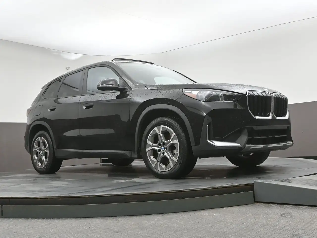BMW X1 photo BMW X1