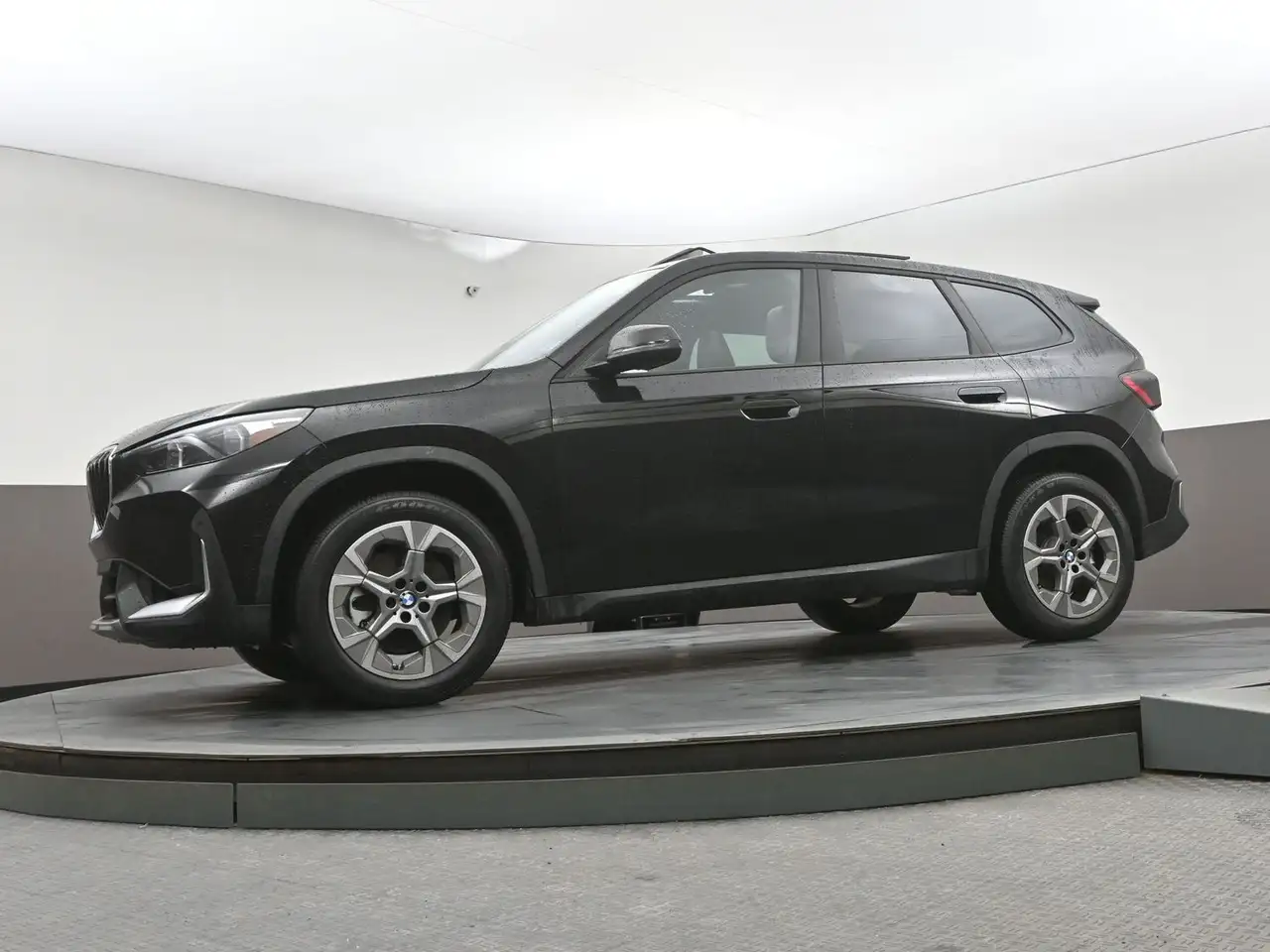 BMW X1 photo BMW X1