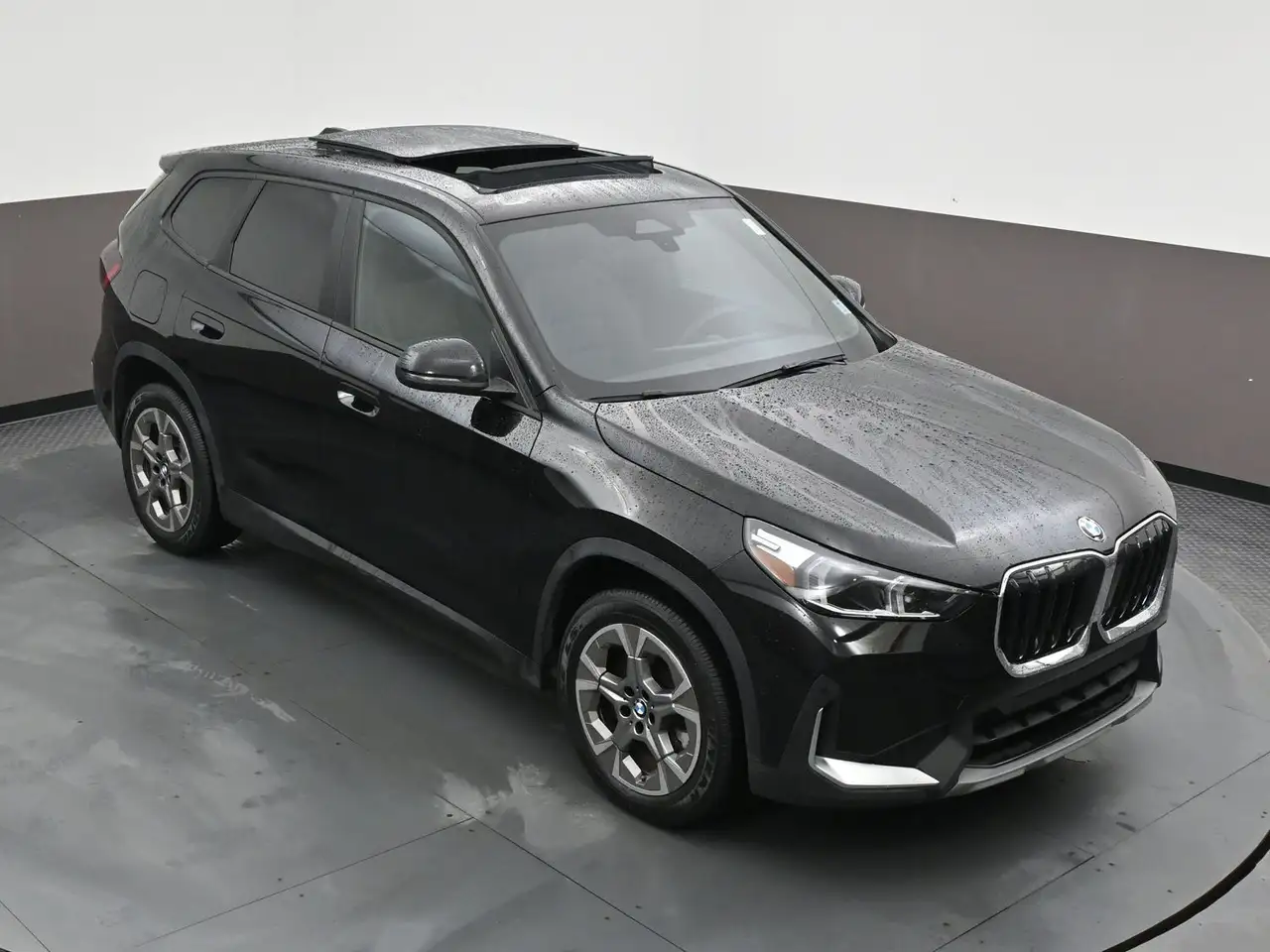 BMW X1 photo BMW X1